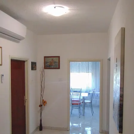 By The Sea Seget Donji, - 19351 *