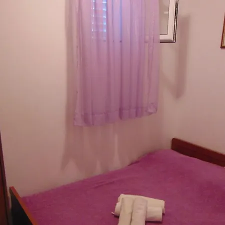 By The Sea Seget Donji, - 19351 Апартаменти